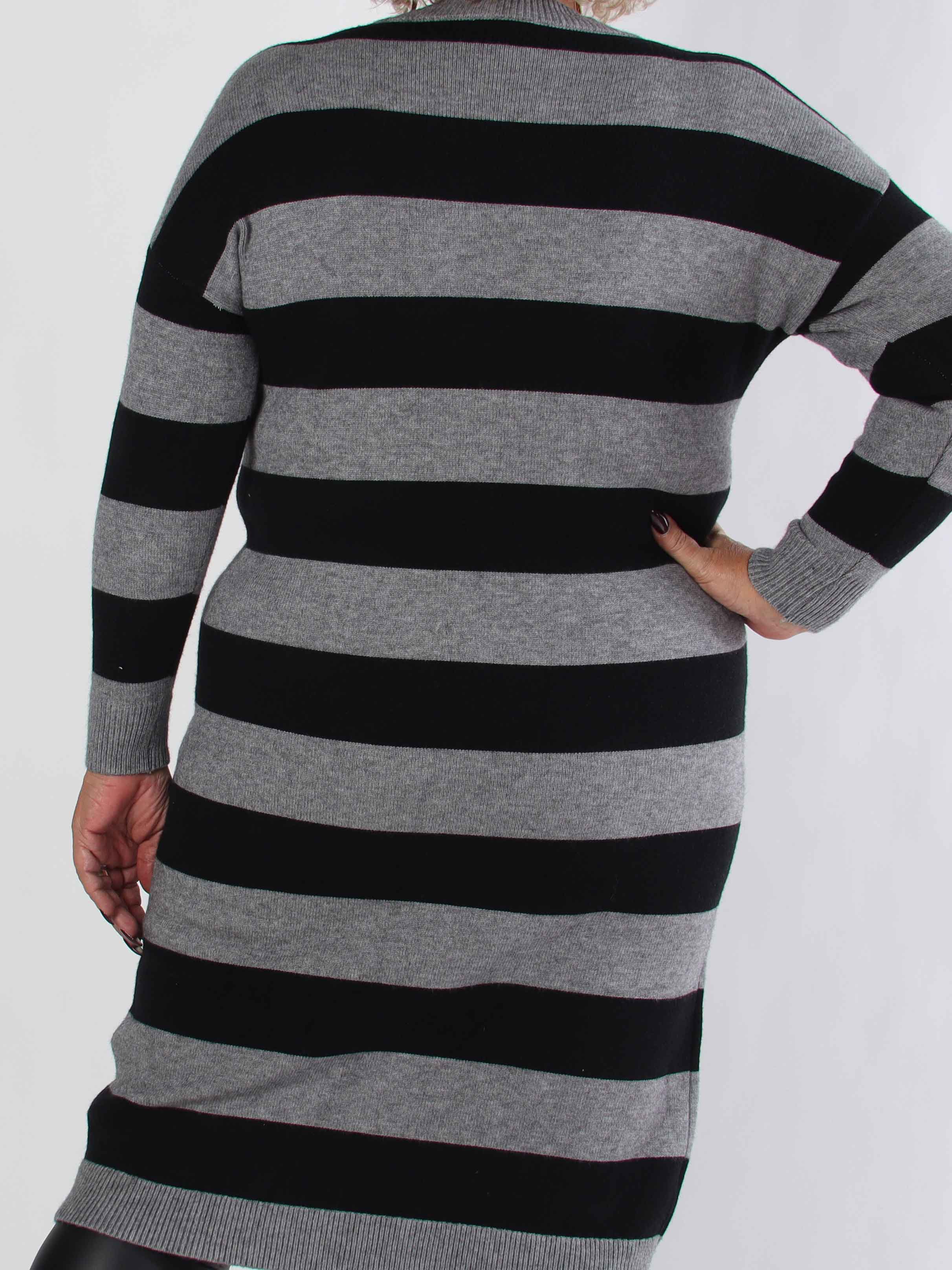 Alvilda - Lang blød plus size strikkjole med striber